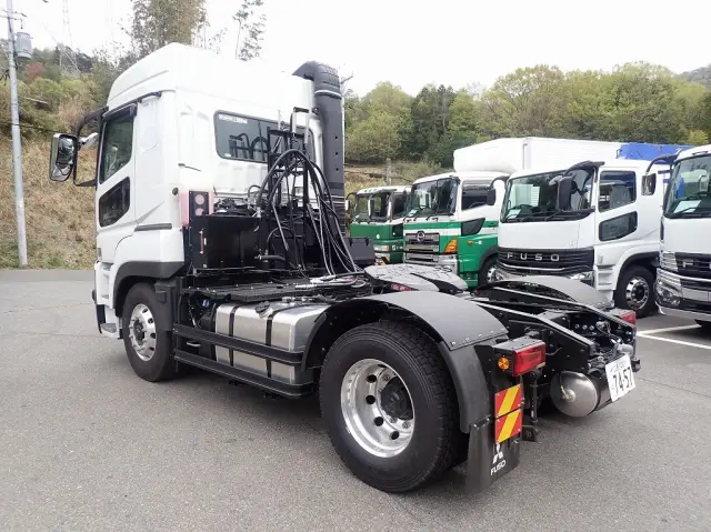 三菱 スーパーグレート 2RG-FP84VDR(2WD)の写真4