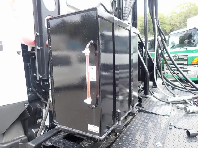 三菱 スーパーグレート 2RG-FP84VDR(2WD)の写真9