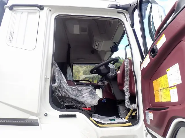 三菱 スーパーグレート 2RG-FP84VDR(2WD)の写真21