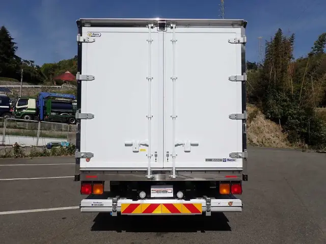 三菱 ファイター 2KG-FK65F(2WD)の写真5