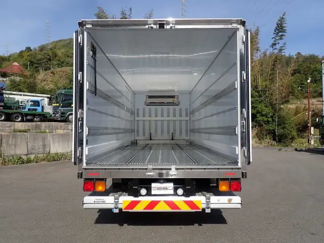 三菱 ファイター 2KG-FK65F(2WD)の写真7