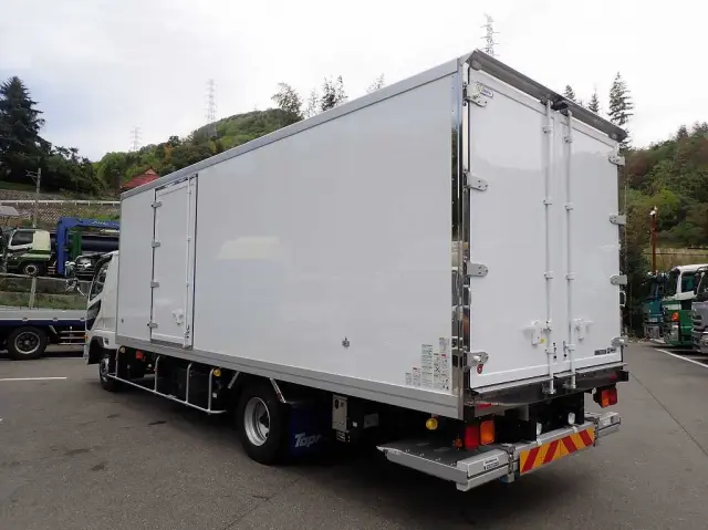 三菱 ファイター 2KG-FK65F(2WD)の写真4