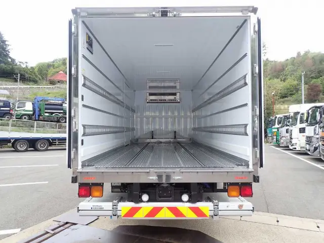 三菱 ファイター 2KG-FK65F(2WD)の写真7