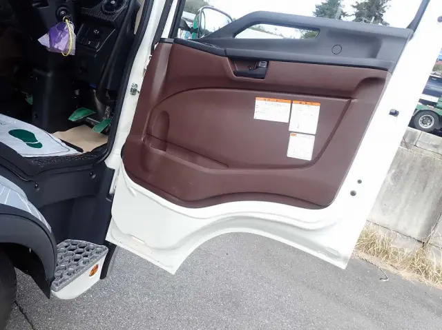 日野 レンジャー 2KG-FD2ABA(2WD)の写真21