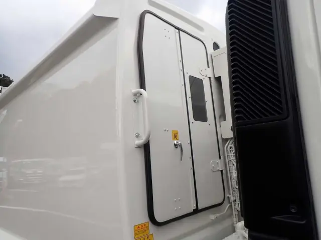 日野 レンジャー 2KG-FD2ABA(2WD)の写真13