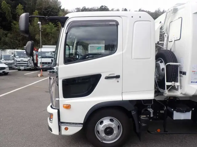 日野 レンジャー 2KG-FD2ABA(2WD)の写真15