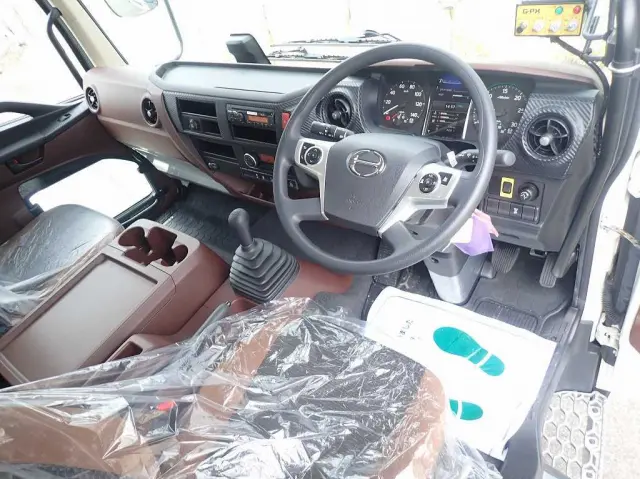 日野 レンジャー 2KG-FD2ABA(2WD)の写真18