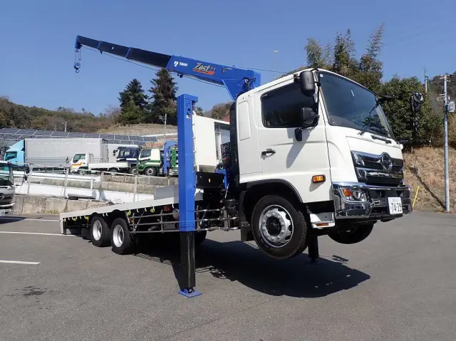 日野 レンジャー 2DG-GK2ABA(6x4)の写真2