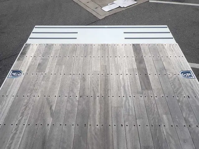 日野 レンジャー 2DG-GK2ABA(6x4)の写真8