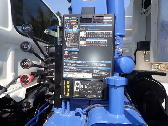 日野 レンジャー 2DG-GK2ABA(6x4)の写真12