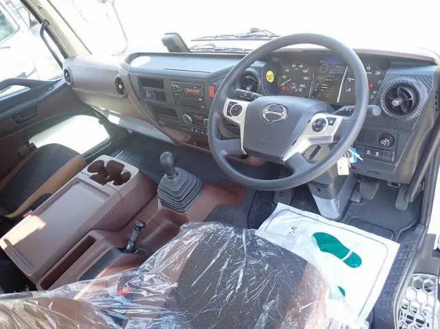 日野 レンジャー 2DG-GK2ABA(6x4)の写真15