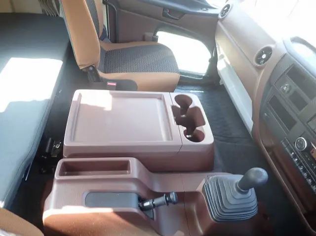 日野 レンジャー 2DG-GK2ABA(6x4)の写真16