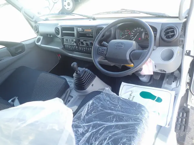 日野 デュトロ 2KG-XZU712M(2WD)の写真16