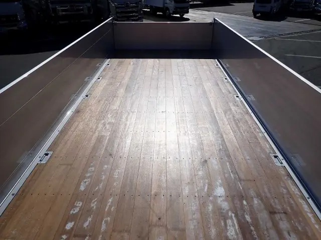 日野 レンジャー 2KG-FE2ACG(2WD)の写真8