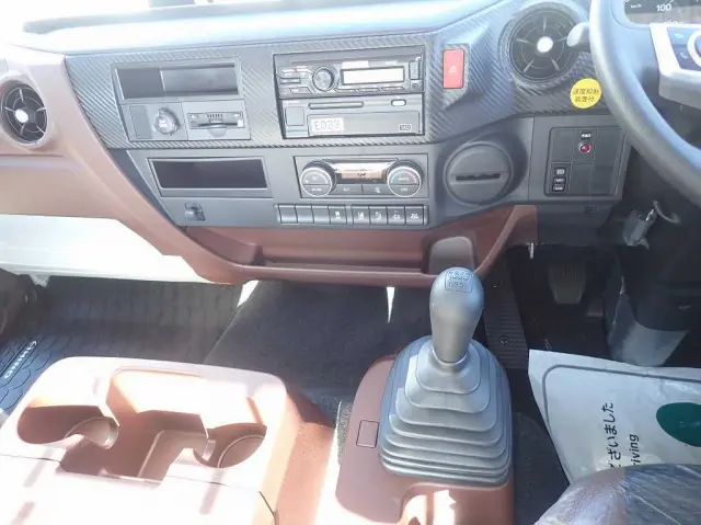 日野 レンジャー 2KG-FE2ACG(2WD)の写真15