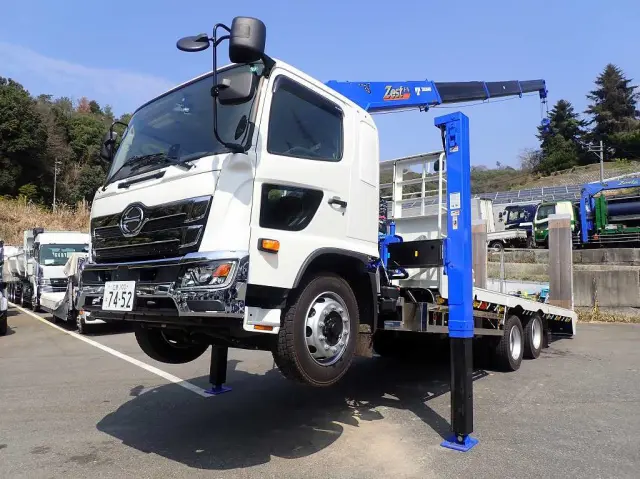 日野 レンジャー 2DG-GK2ABA(6x4)の写真1