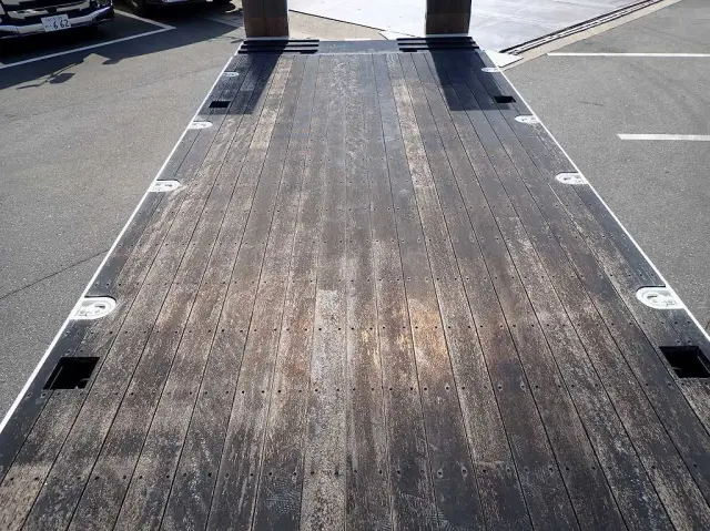 日野 レンジャー 2DG-GK2ABA(6x4)の写真6