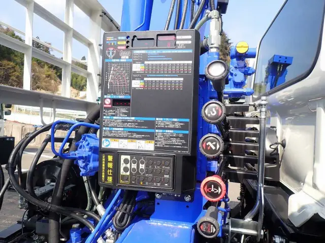 日野 レンジャー 2DG-GK2ABA(6x4)の写真11