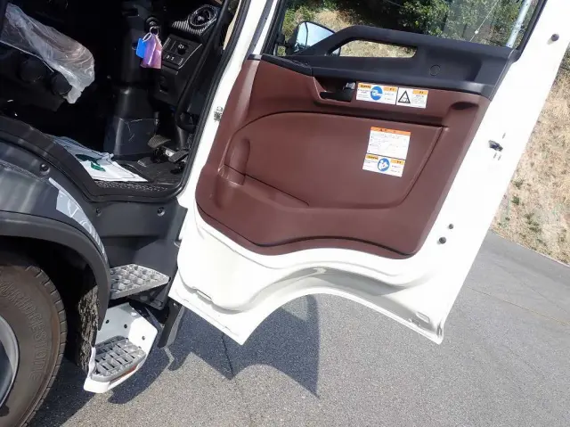 日野 レンジャー 2DG-GK2ABA(6x4)の写真21