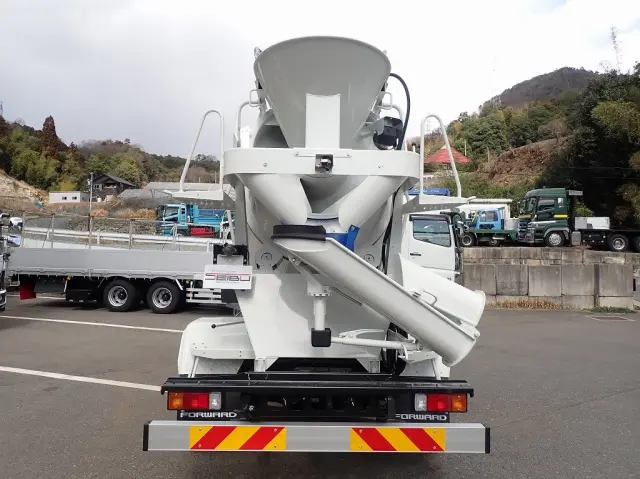 いすゞ フォワード 2PG-FRR90S4(2WD)の写真5