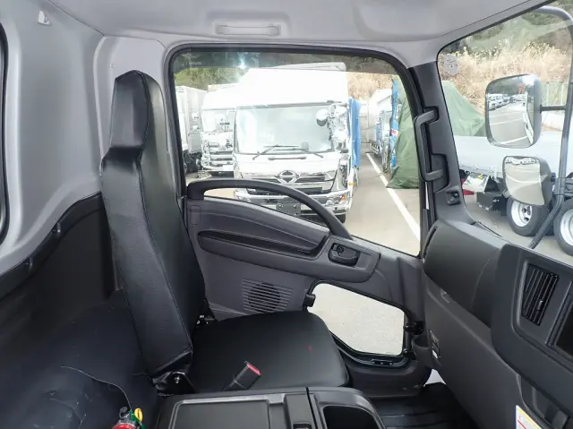 いすゞ フォワード 2PG-FRR90S4(2WD)の写真22