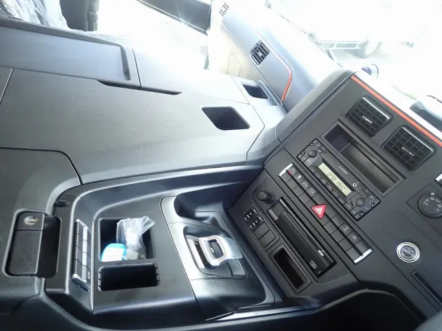 三菱 スーパーグレート 2PG-FS84VZ(8x4)の写真17