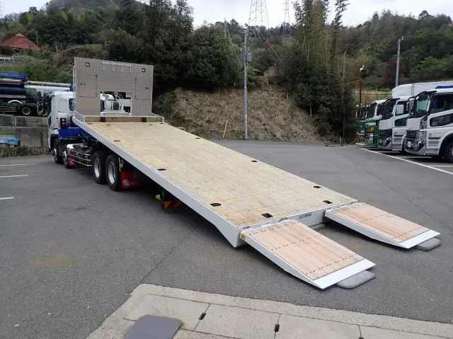 三菱 スーパーグレート 2PG-FS80VZ(8x4)の写真4