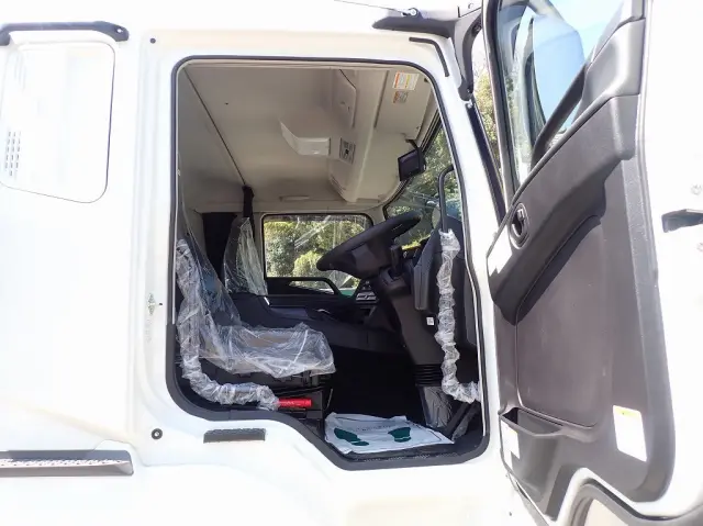 三菱 スーパーグレート 2PG-FS80VZ(8x4)の写真18