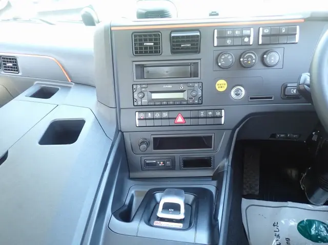 三菱 スーパーグレート 2PG-FS80VZ(8x4)の写真21