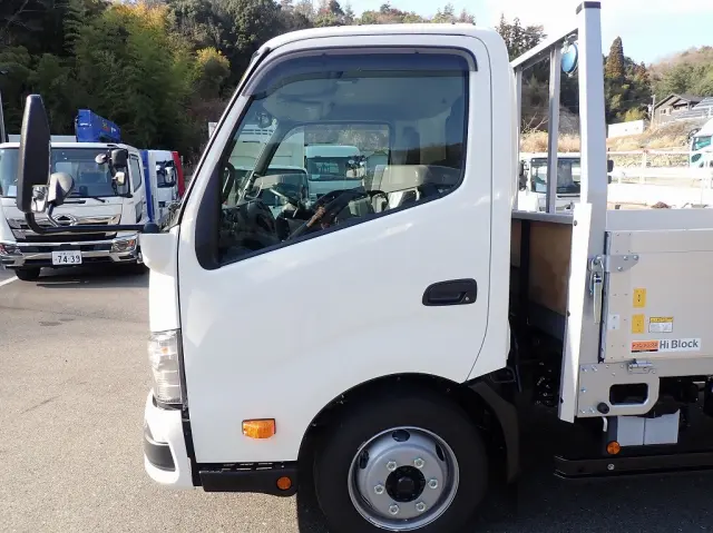 日野 デュトロ 2WG-XZU723N(2WD)の写真11