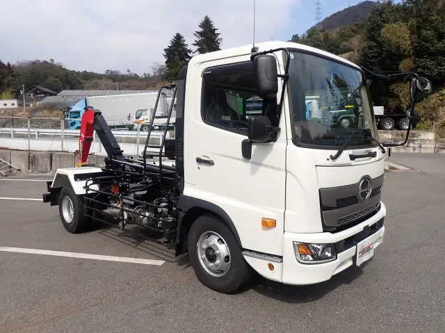 日野 レンジャー 2KG-GC2ABA(2WD)の写真2