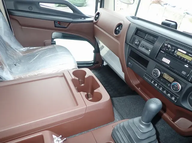 日野 レンジャー 2KG-GC2ABA(2WD)の写真19