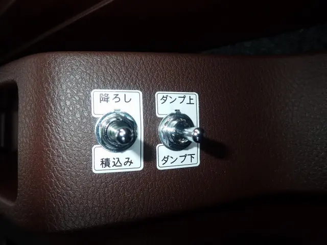 日野 レンジャー 2KG-GC2ABA(2WD)の写真21