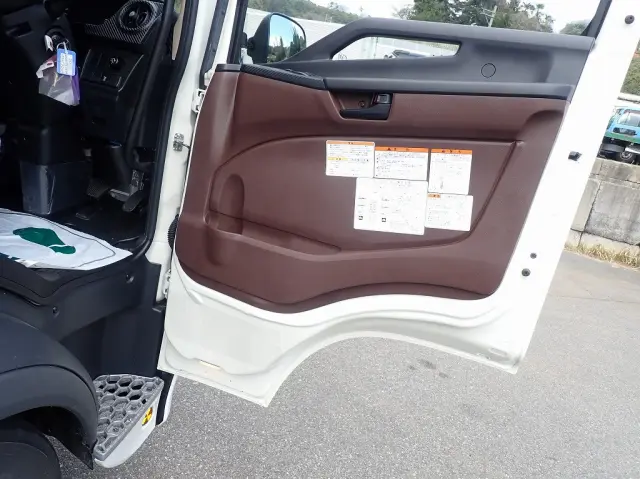 日野 レンジャー 2KG-GC2ABA(2WD)の写真22
