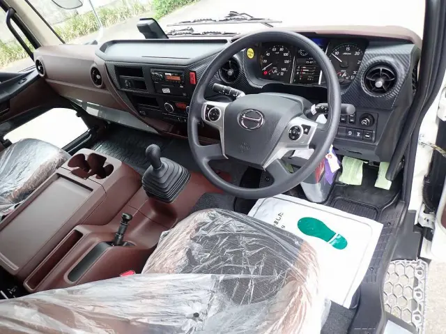 日野 レンジャー 2PG-FE2ACG(2WD)の写真17