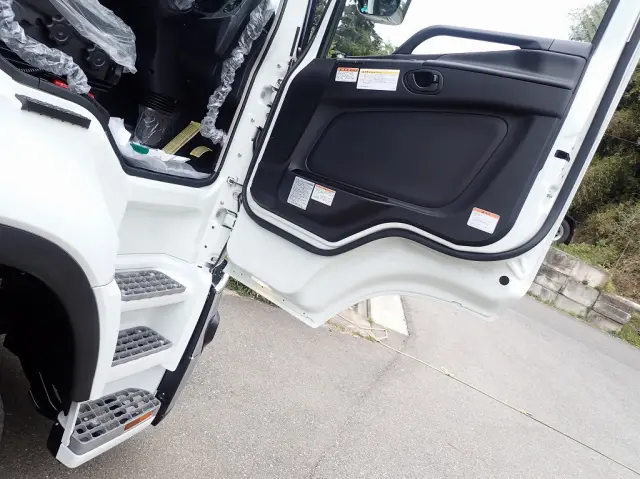 三菱 スーパーグレート 2PG-FS84HZ(8x4)の写真24