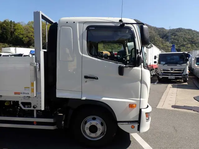 日野 レンジャー 2KG-FD2ABA(2WD)の写真12