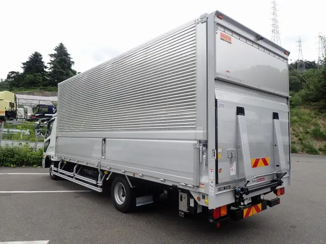 三菱 ファイター 2KG-FK65F(2WD)の写真4