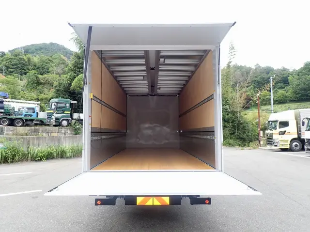 三菱 ファイター 2KG-FK65F(2WD)の写真6