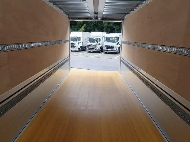 三菱 ファイター 2KG-FK65F(2WD)の写真8
