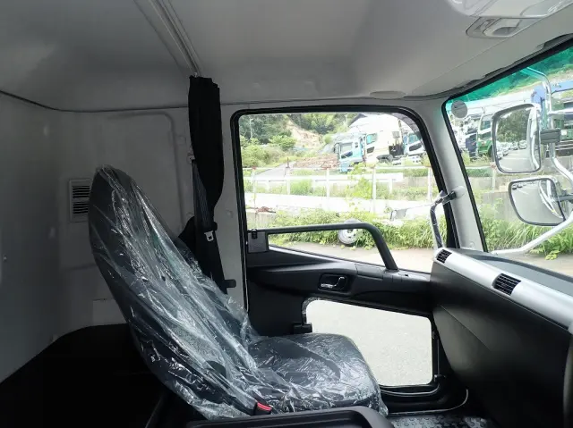 三菱 ファイター 2KG-FK65F(2WD)の写真21