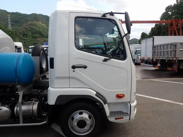 三菱 ファイター 2KG-FK72F(2WD)の写真13