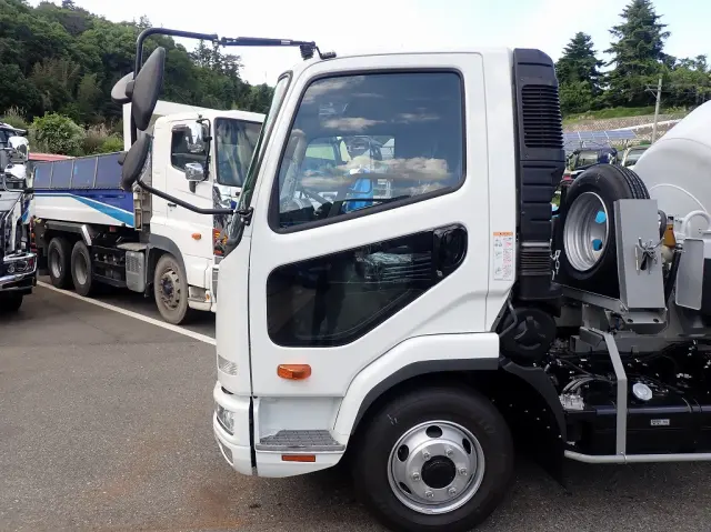 三菱 ファイター 2KG-FK72F(2WD)の写真14