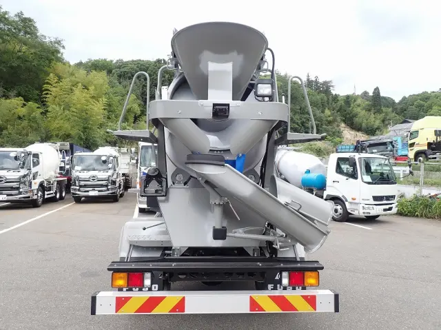 三菱 ファイター 2KG-FK72F(2WD)の写真5