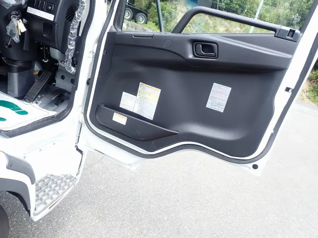 三菱 ファイター 2KG-FK72F(2WD)の写真18