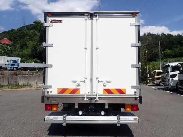 三菱 ファイター 2KG-FK65F(2WD)の写真5