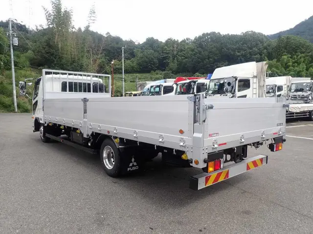 三菱 ファイター 2KG-FK65F(2WD)の写真4
