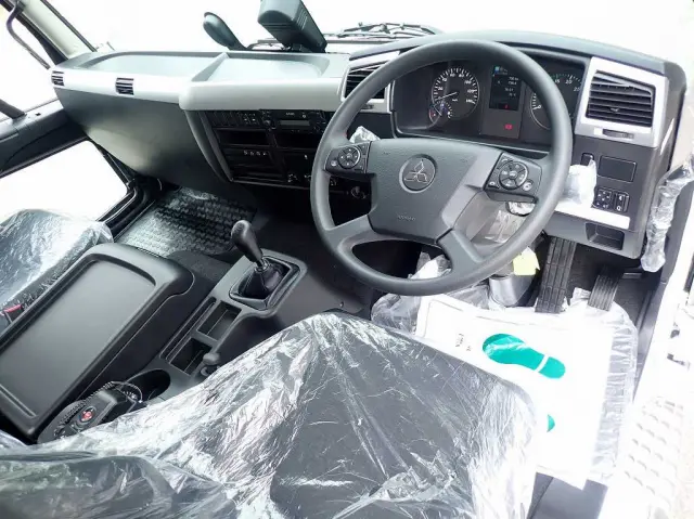 三菱 ファイター 2KG-FK65F(2WD)の写真14