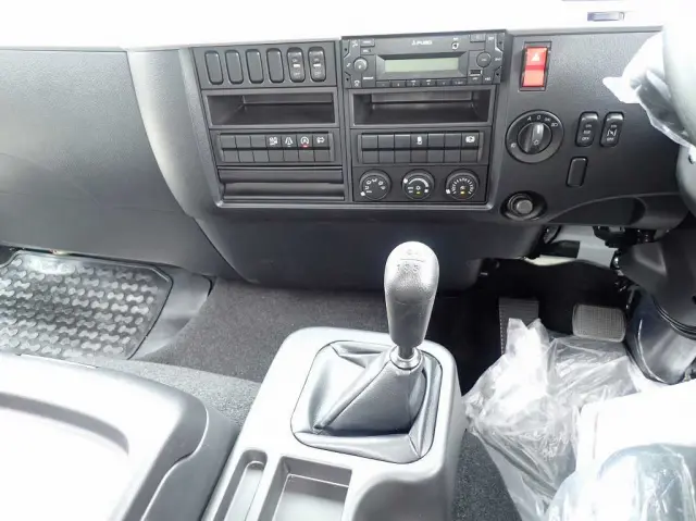 三菱 ファイター 2KG-FK65F(2WD)の写真15