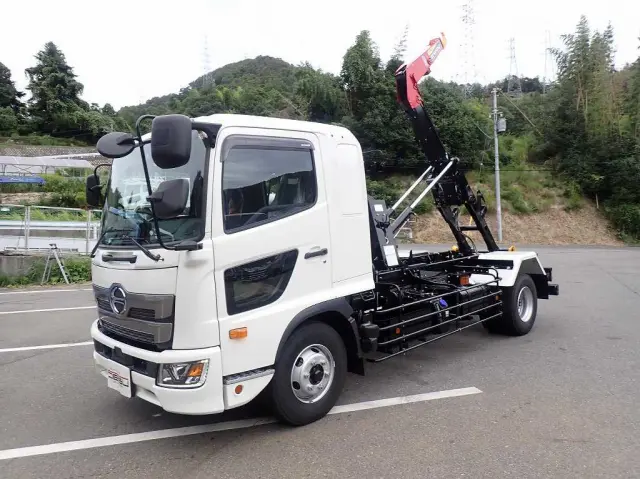日野 レンジャー 2KG-GD2ABA(2WD)の写真2